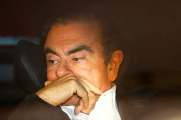 Carlos Ghosn avait 2 passeports français, dont un sur lui