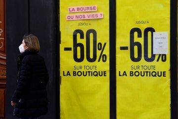 Coup d'envoi des soldes en France