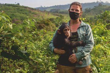 Amandine Renaud, son combat pour les chimpanzés