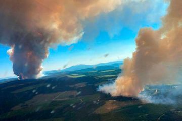 Canicule record au Canada : un énorme incendie détruit un village entier