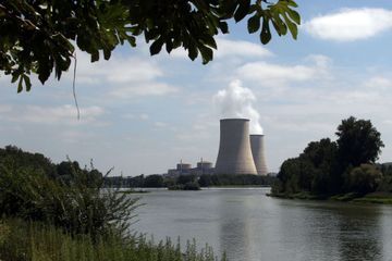 Canicule : trois centrales nucléaires autorisées à déroger aux règles environnementales