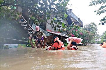 En images, la tempête Megi fait au moins 28 morts aux Philippines