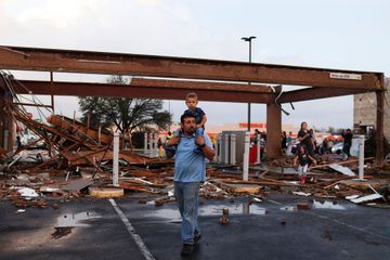 En images, le Texas balayé par des tornades dévastatrices