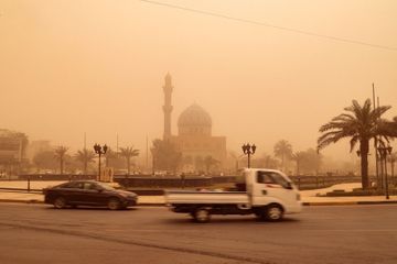 En images, Une tempête de poussière balaie l'Irak