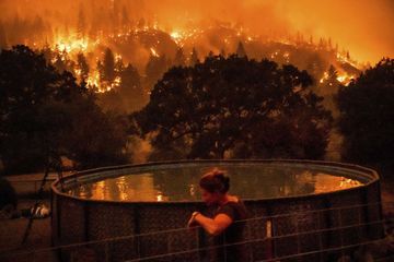 En photos : Le plus vaste incendie de l'année progresse en Californie