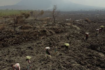 L'exode des habitants de Goma pour fuir le volcan Nyiragongo