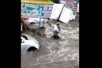 Mexique : des pluies torrentielles tuent deux personnes, un bébé sauvé des flots