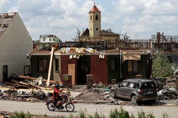 République tchèque: une tornade fait au moins cinq morts, des dizaines de blessés