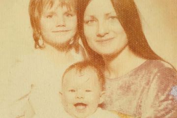 45 ans après la mort brutale d'une mère, sa fille demande des réponses