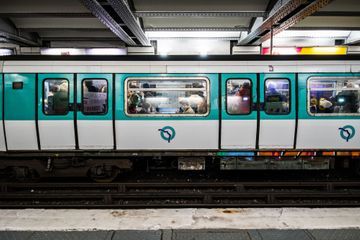 5 ans de prison pour une toxicomane qui avait poussé une femme sur les rails du métro