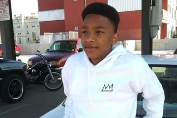 Bennie, 13 ans, tué au collège pour avoir défendu un élève harcelé