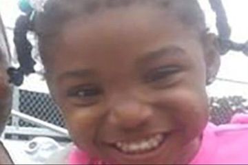 La famille de la petite Cupcake fête l'anniversaire la fillette tragiquement tuée