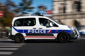 Paris : Un homme, attablé à la terrasse d'un bar, tué par balles