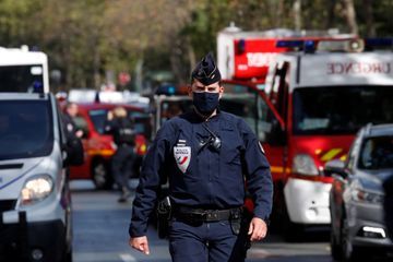 Quatre personnes attaquées à l'arme blanche, près des anciens locaux de Charlie Hebdo à Paris