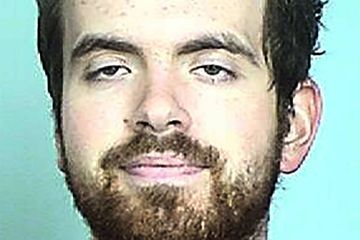 Un homme arrêté pour avoir tué et démembré sa mère