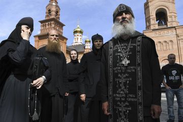 Un prêtre russe négationniste du Covid accusé d'avoir torturé des enfants
