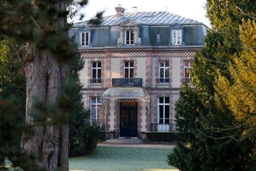 Un responsable de la mairie de Dreux blessé d'un coup de fusil, l'auteur s'est suicidé