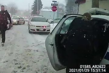 Une vidéo montre des policiers américains maltraiter une fillette noire
