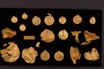 Un archéologue amateur découvre un trésor pré-Viking d'objets en or au Danemark