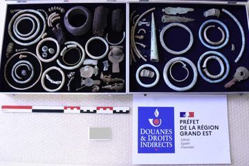 Saisie dun trsor archologique 50569600411 o