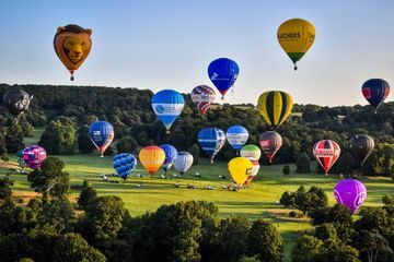 Des montgolfières dans le ciel britannique pour le festival de Bristol version Covid-19