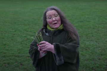 Une voyante prédit les évènements de 2022... avec des asperges