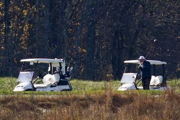 À l'annonce de la victoire de Joe Biden, Donald Trump jouait... au golf
