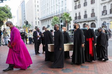 Afrique du Sud: le cercueil de Desmond Tutu dans la cathédrale du Cap