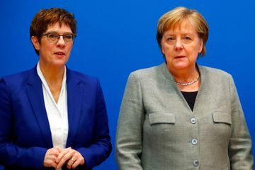 Allemagne : Annegret Kramp-Karrenbauer, dauphine désignée d'Angela Merkel, jette l'éponge