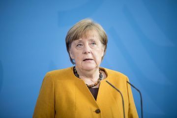 Angela Merkel demande 