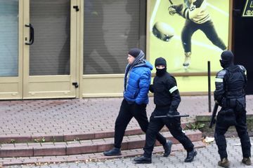 Au Bélarus, l'opposition à nouveau dans la rue, plus de 300 arrestations