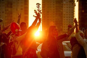 Au Bélarus, une nuit de protestation face à la répression