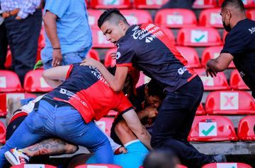 Au Mexique, le match de la honte a fait au moins 19 blessés dont trois graves