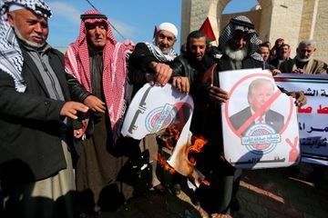 Avant la présentation du plan de paix de Donald Trump, les Palestiniens en colère
