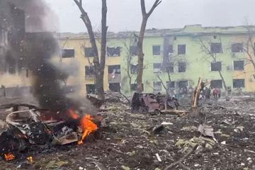 Bombardement d'un hôpital pour enfants en Ukraine, Biden dénonce un acte «barbare»