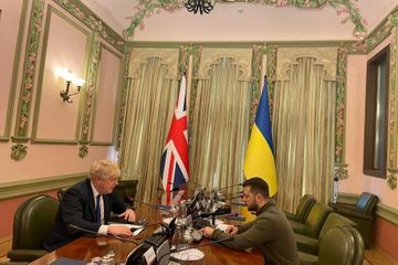 Boris Johnson à Kiev en train de rencontrer Volodymyr Zelensky