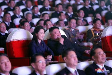 Corée du Nord : l'épouse de Kim Jong Un réapparait en public