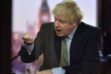 Coronavirus : Boris Johnson envisage de plus strictes restrictions