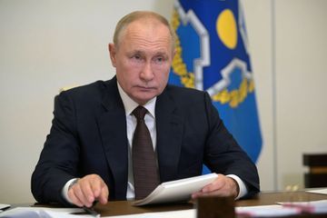 Covid-19: Vladimir Poutine révèle un cluster au Kremlin