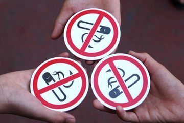 Covid : après la Galice, d'autres régions d'Espagne prévoient d'interdir de fumer dans les rues