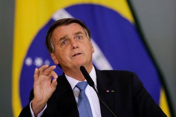 Covid au Brésil: approbation d'un rapport accablant pour Bolsonaro