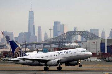 Covid: les Etats-Unis déconseillent à leurs ressortissants de voyager en France