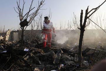 Crash d'avion en Iran : les images du drame