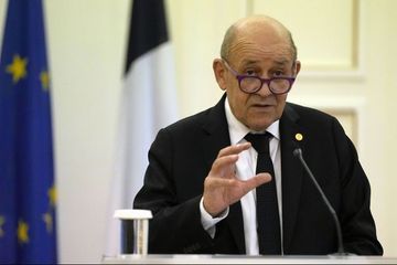D'après Le Drian, la Russie «fait semblant» de négocier un cessez-le-feu