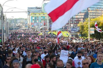 Dans les rues de Minsk, la colère contre Loukachenko ne faiblit pas