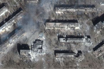 Guerre en Ukraine : de nouvelles images de la dévastation de Marioupol vue du ciel