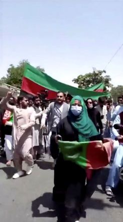2021 08 19T141256Z 2012170684 RC2E8P9QIADA RTRMADP 3 AFGHANISTAN CONFLICT PROTESTS