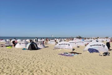 Émeute sur une plage belge après le refus des gestes barrières