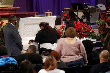 Emotion aux obsèques de Daunte Wright, tué par une policière