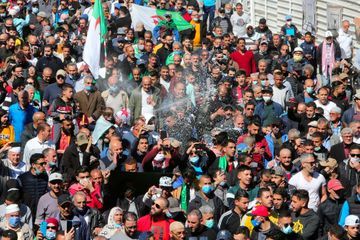 En Algérie, nouvelles manifestations du Hirak après l'annonce des législatives anticipées